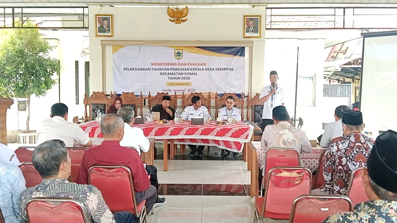Sambutan Trimanto Sekcam Comal Sekaligus Panitia Pilkades Kecamatan Comal